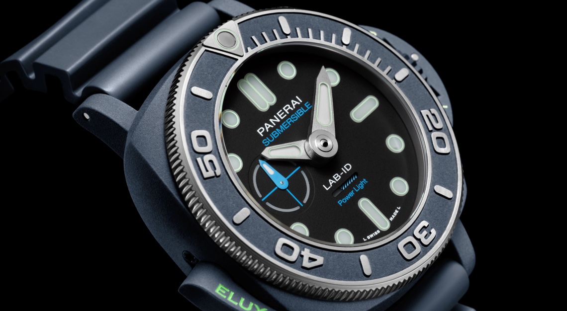 side view of the panerai submersible elux lab-id dial