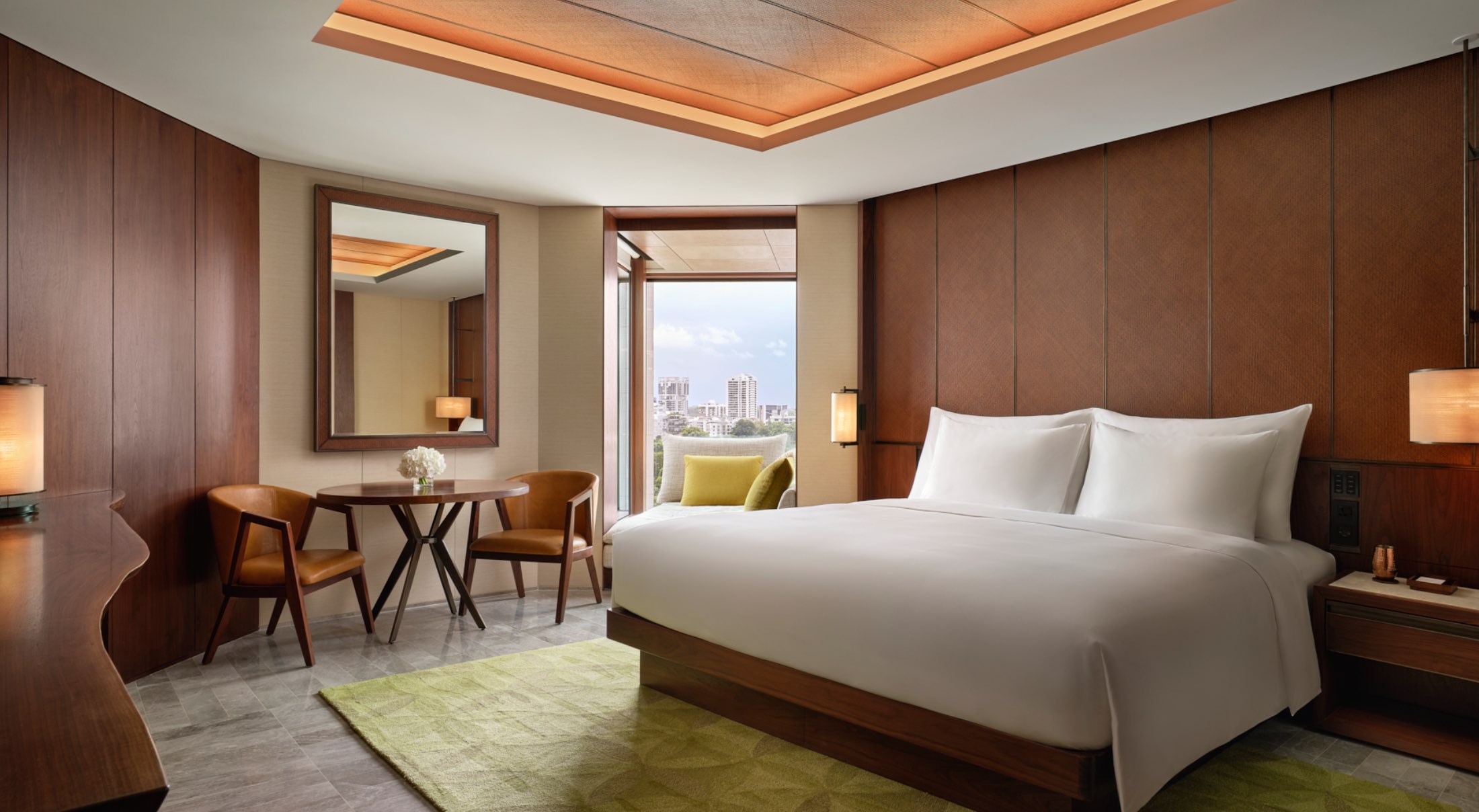 the standard king room of grand hyatt singapore