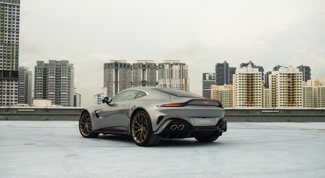 aston martin vantage